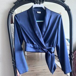 Babaton Davis Womens XS Satin Crop-Tie Blouse